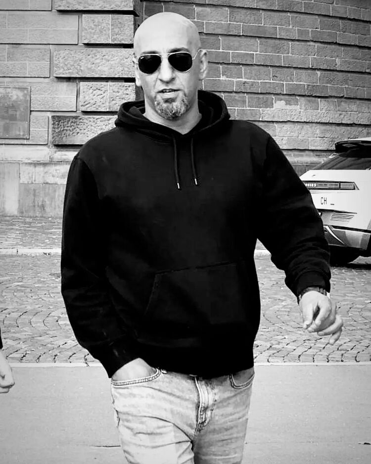 ���� 55004553 ������� Amir, 44 ����, ���� ���������� � Hennstedt