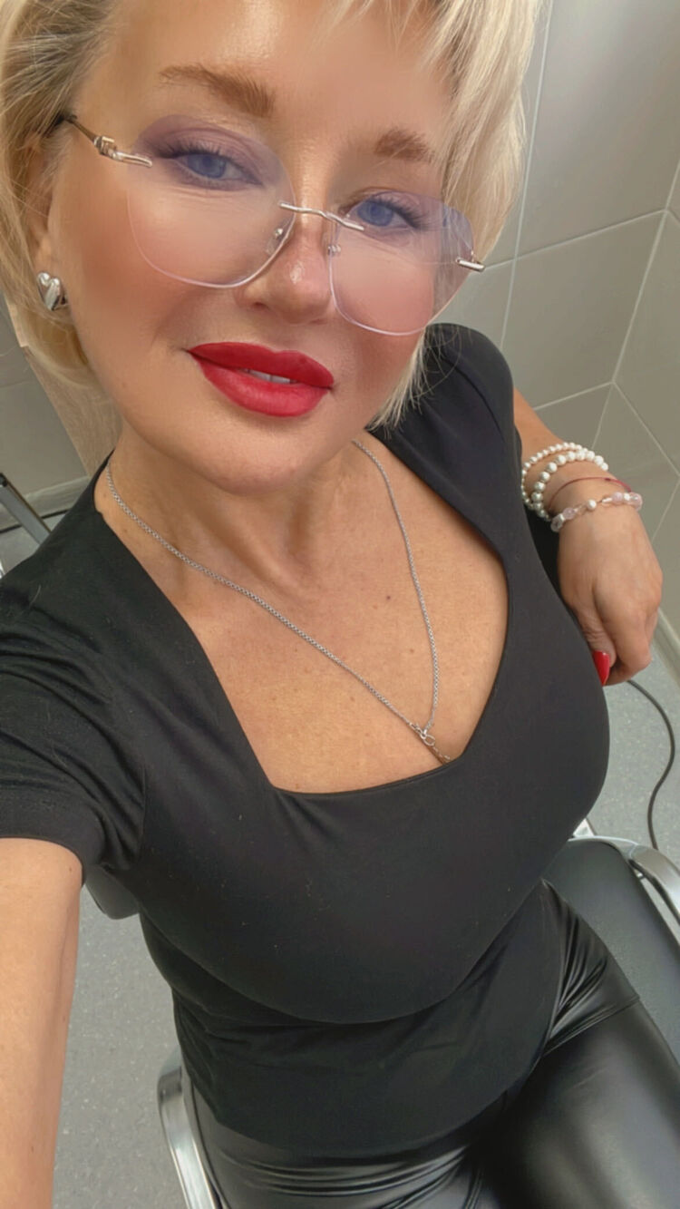  50633673  Irina, 53 ,    