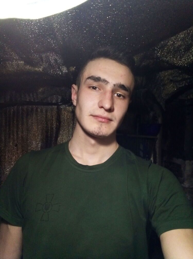  19166373  Nazar, 25 ,    