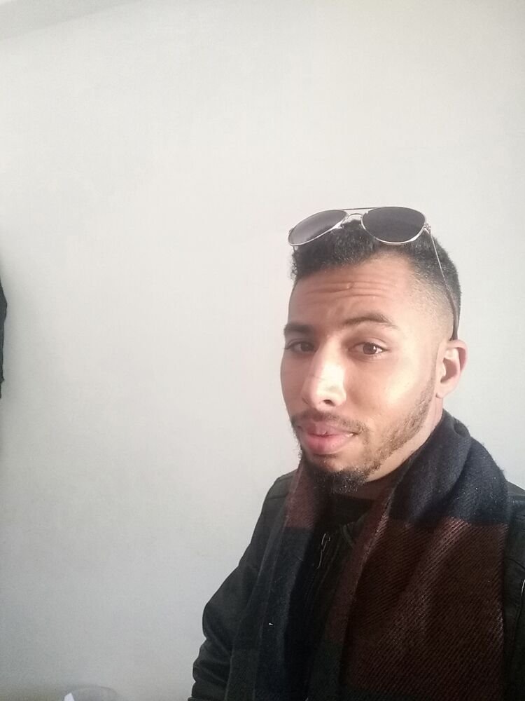  ,   Damine, 26 ,   ,   