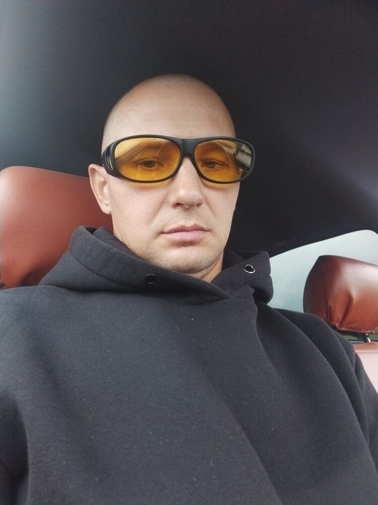  38137073  , 44 ,    