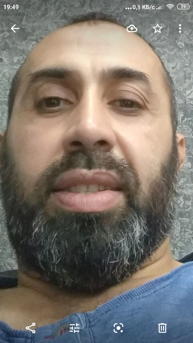  19574593  Namik, 47 ,    