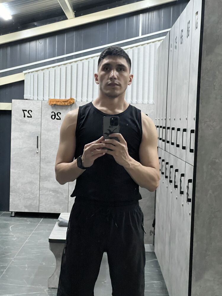  43738813  Dima, 33 ,    