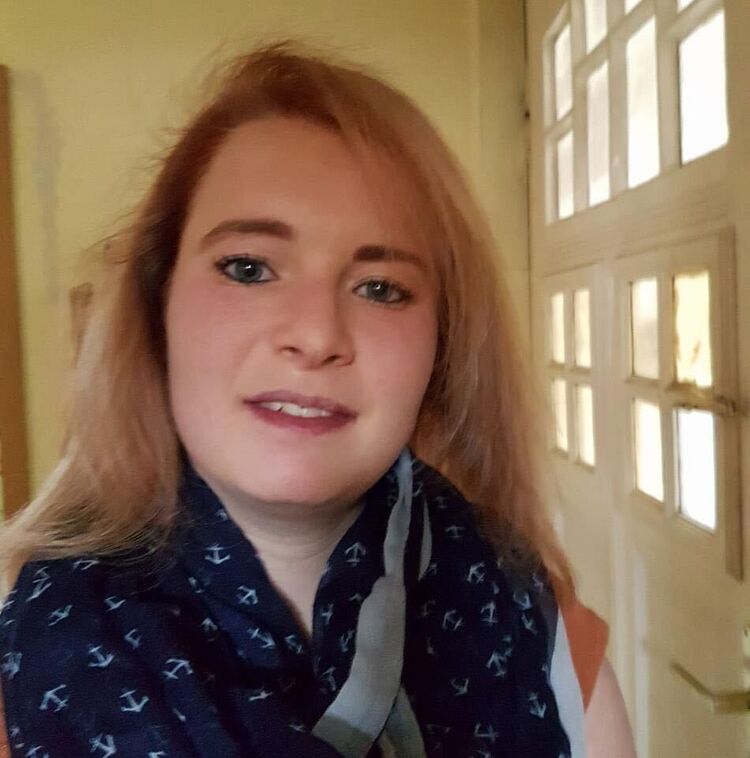  24718463  Lisa, 50 ,    