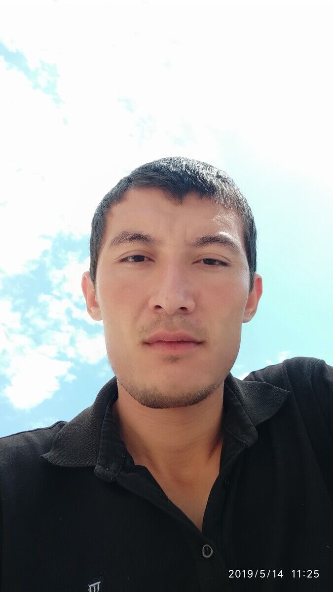  ,   Oxunjon, 32 ,   ,   , c , 