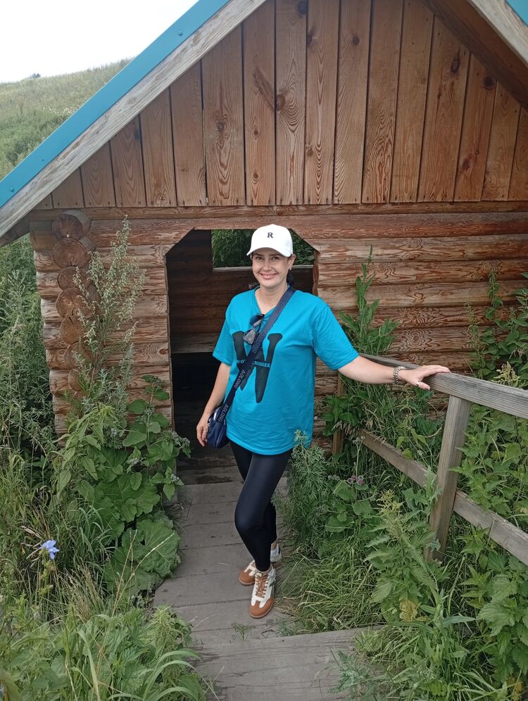  54086823  Katrin, 40 ,    