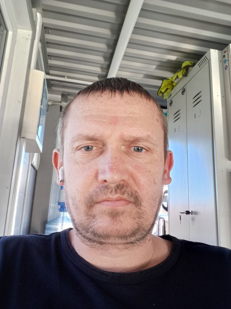  --,   , 46 ,   
