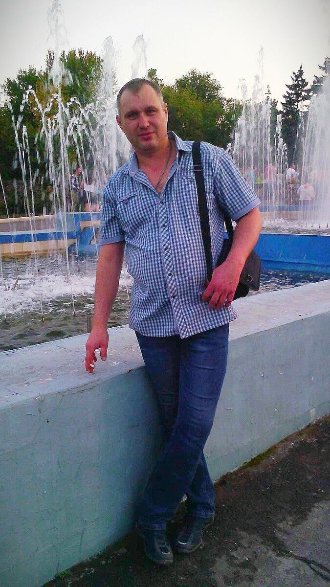  18323363  Dima, 47 ,    