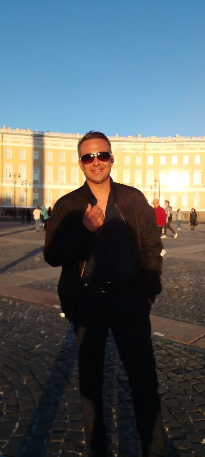  35490753  Viktor rolf, 50 ,    -