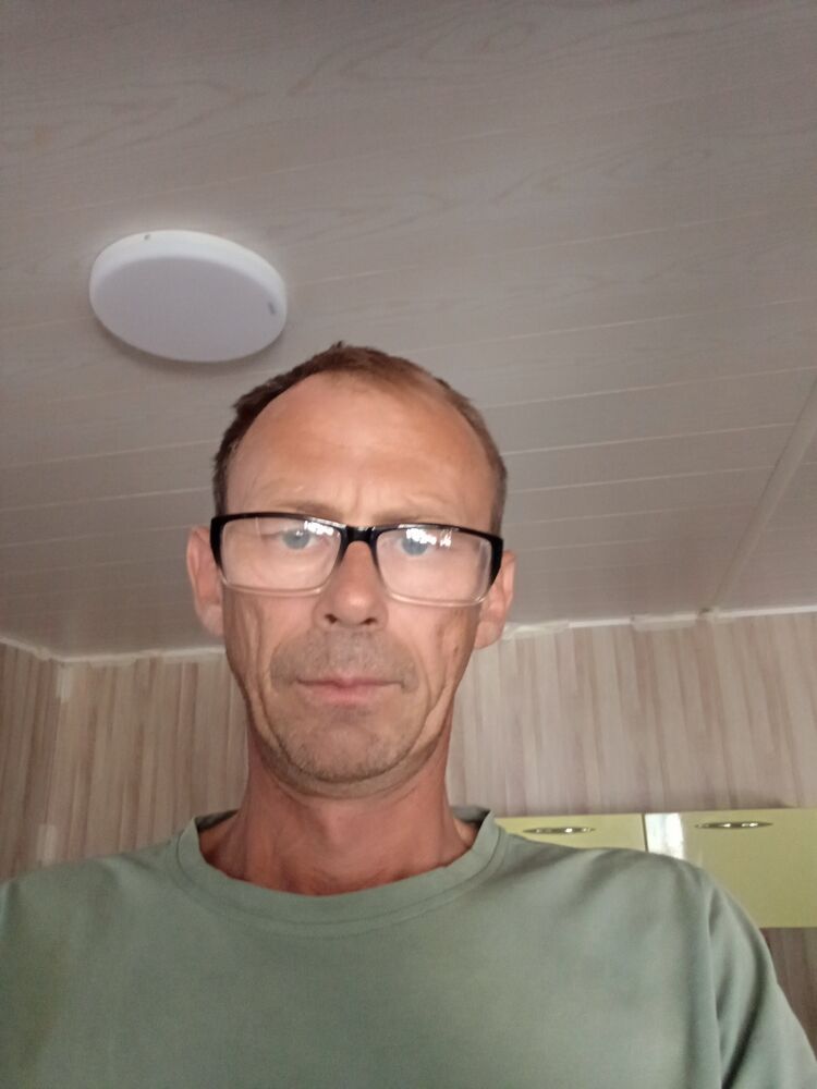  45251643  Oleg, 47 ,    