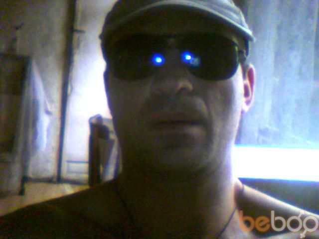  ,   Daviti, 47 ,  