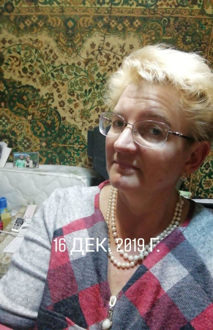  18669853  Elena, 56 ,    