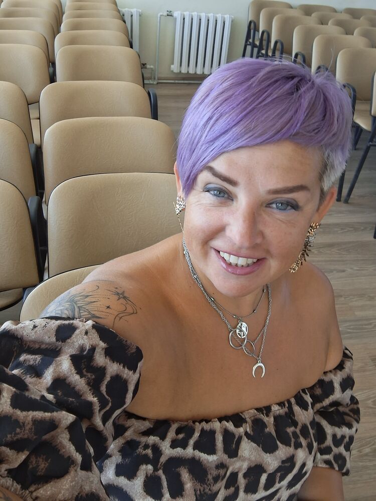  54330313  Olga, 49 ,    