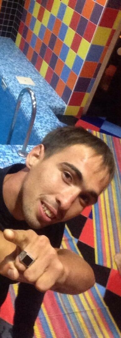  43986843  , 34 ,    