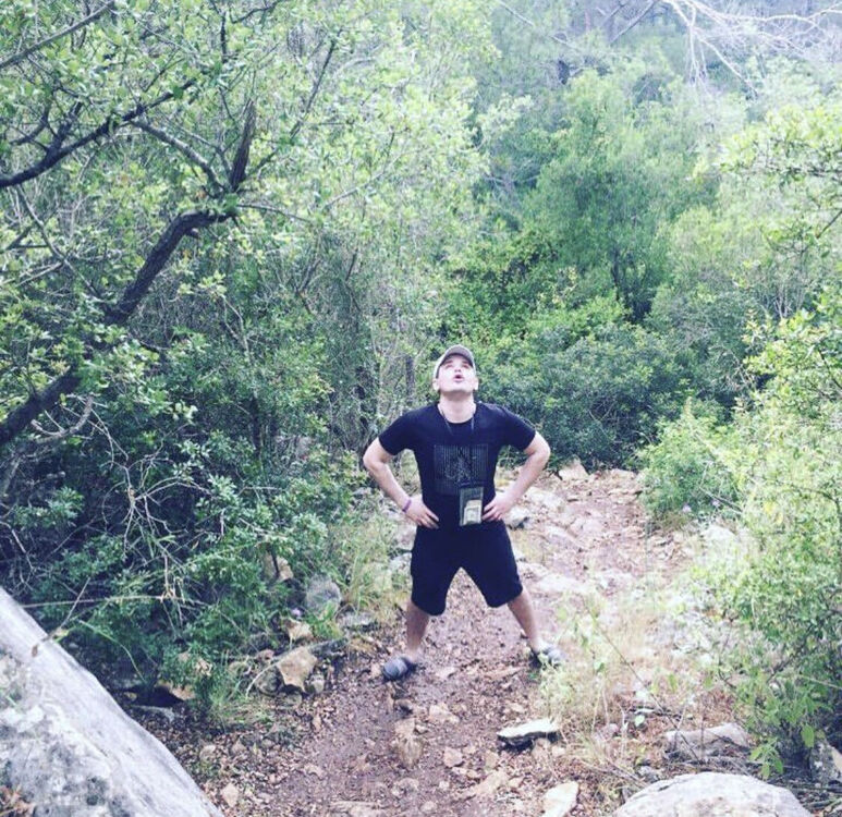  38101123  , 33 ,    -