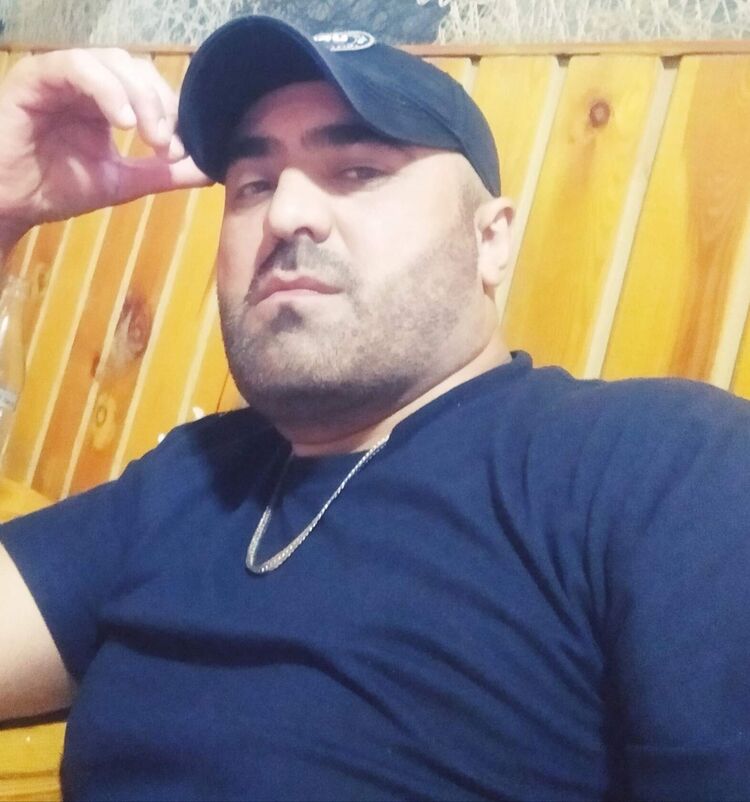  53141103  Hirs, 39 ,    