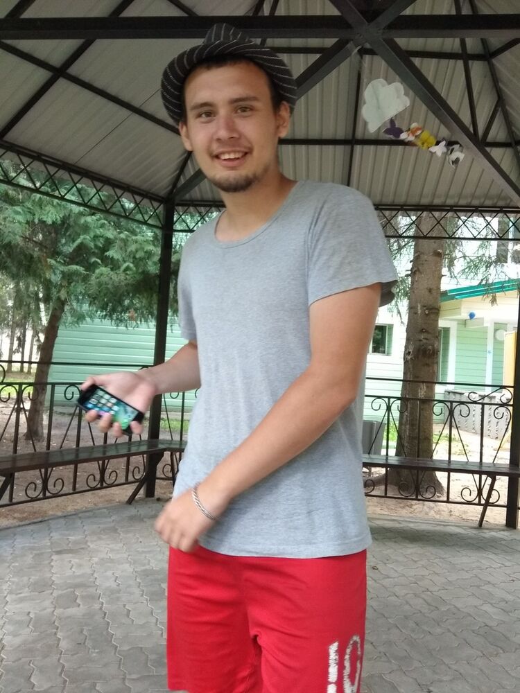  15469513  Kirill, 27 ,    