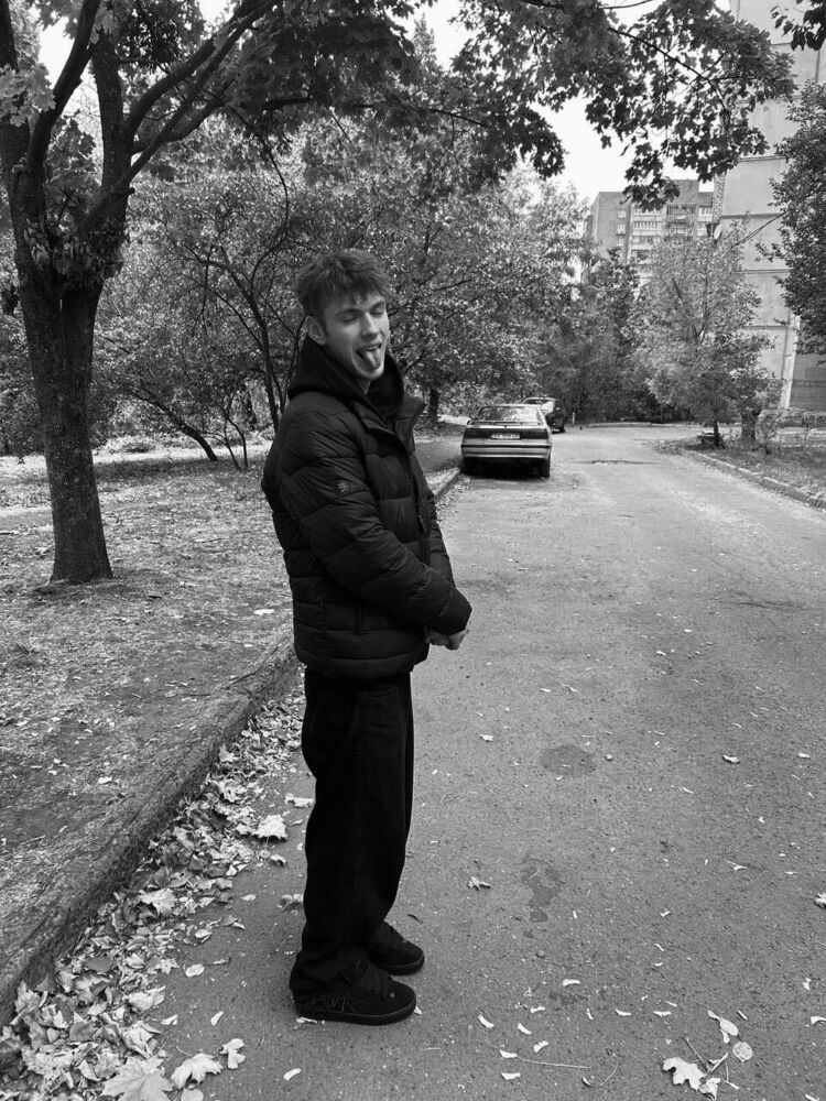  49526823  , 19 ,    Falkenberg