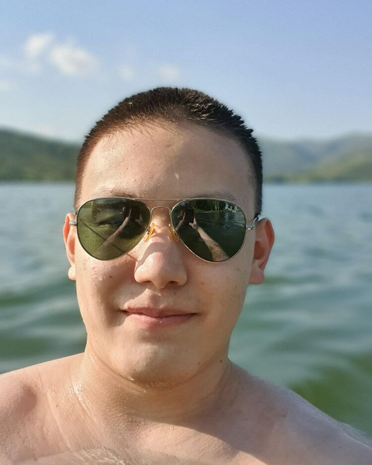  24097173  Karim, 24 ,    