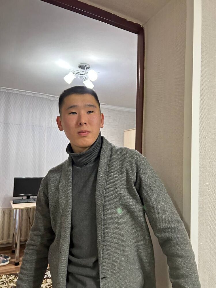  ,   Ali, 21 ,   ,   