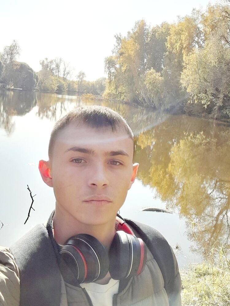  ,   Anatoly, 35 ,   ,   , c , 