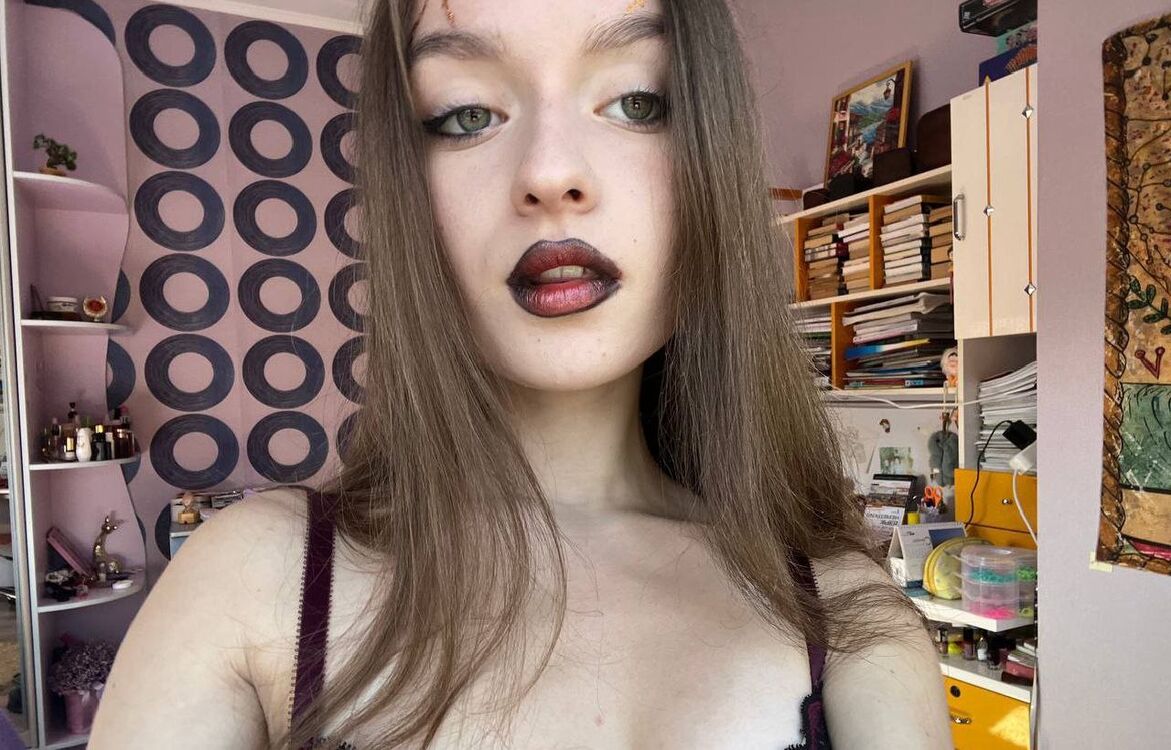  45728173  , 19 ,    