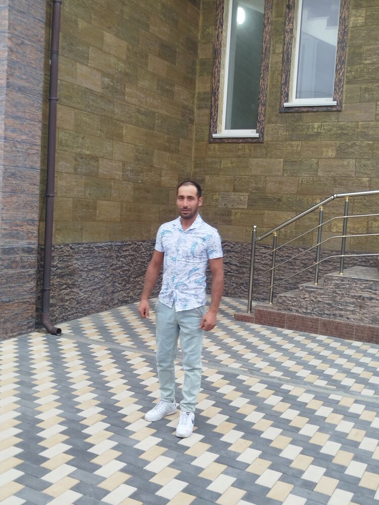  ,   Tyom, 33 ,   ,   , c , 