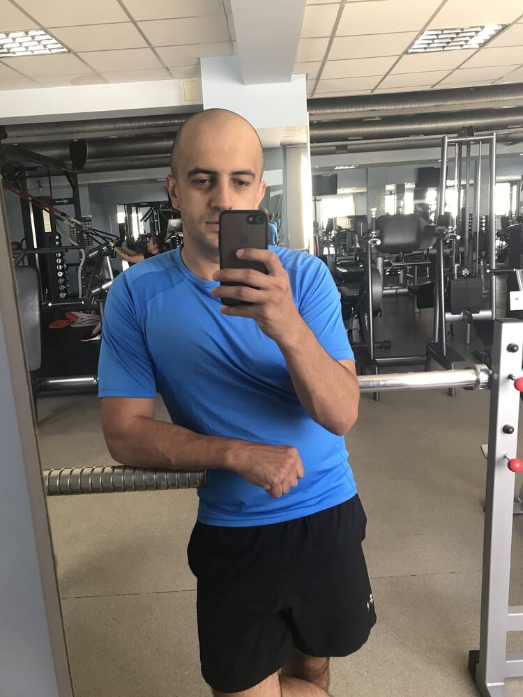  46739543  , 31 ,    