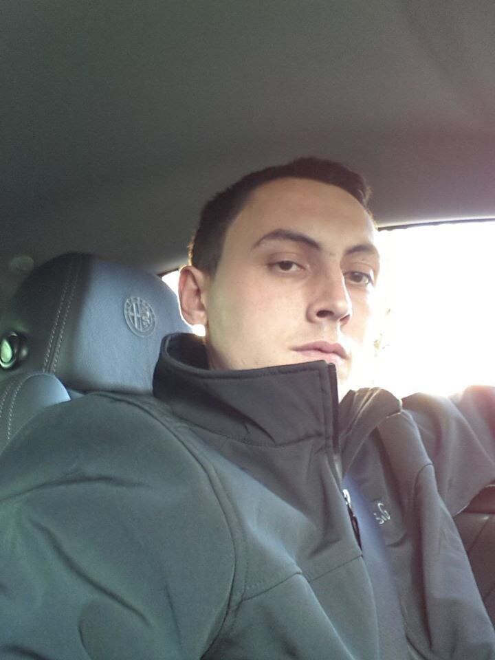  15858373  Aleks, 40 ,    
