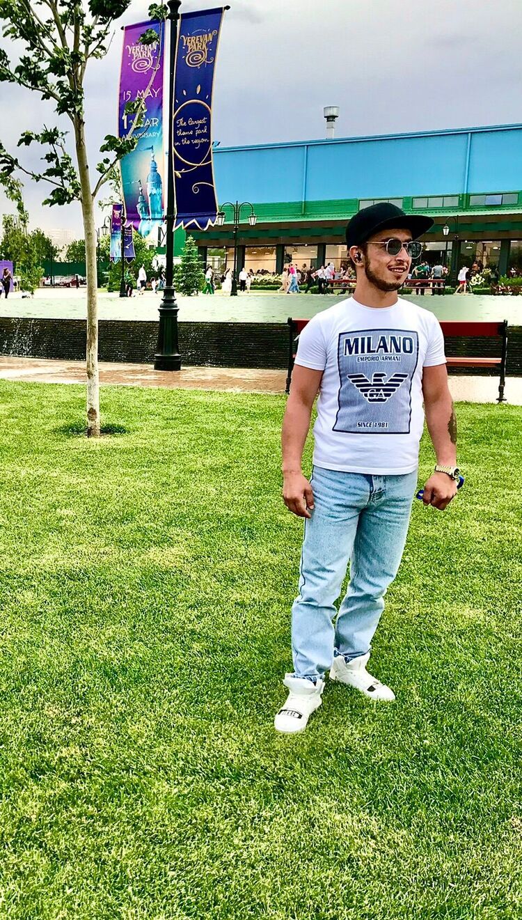  ,   Armen, 34 ,   ,   