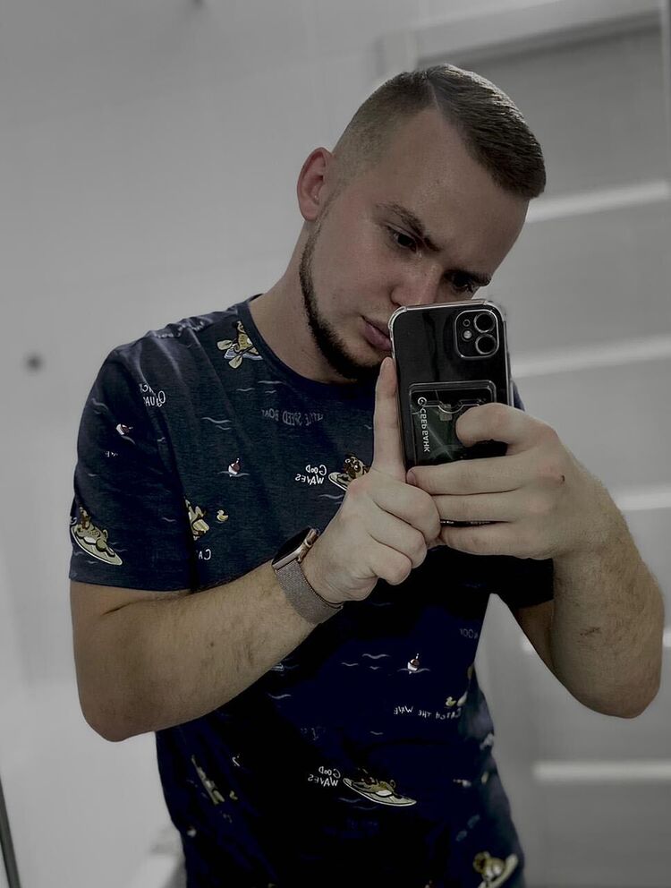  28515643  , 24 ,    