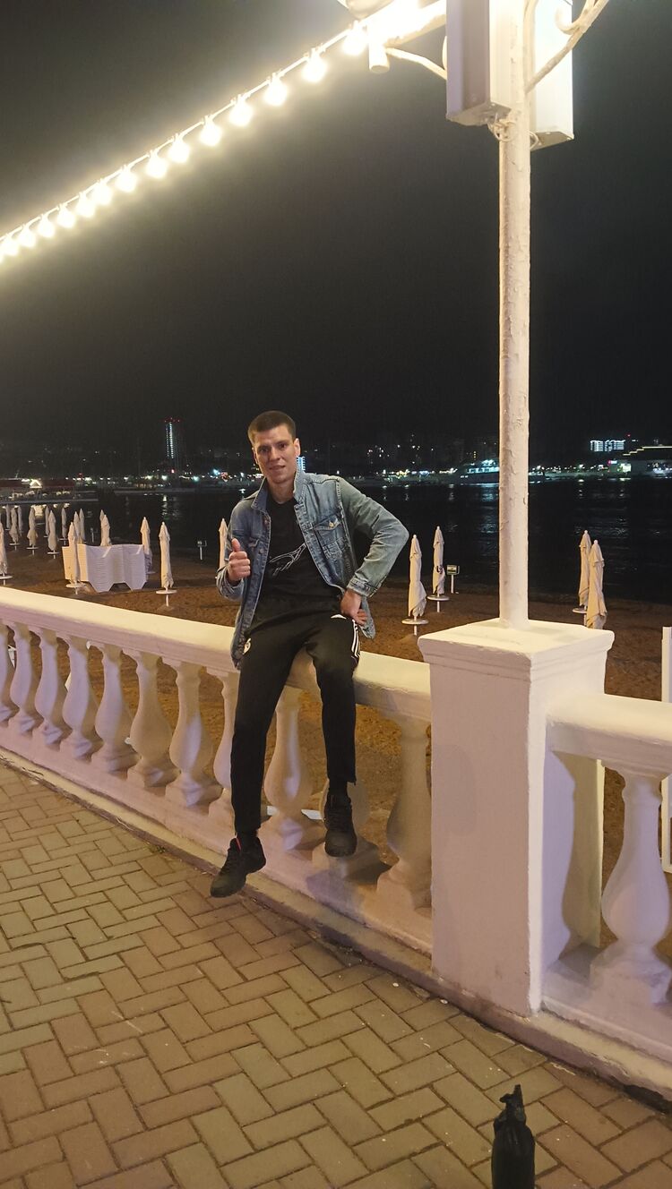  ,   Slava, 32 ,   ,   