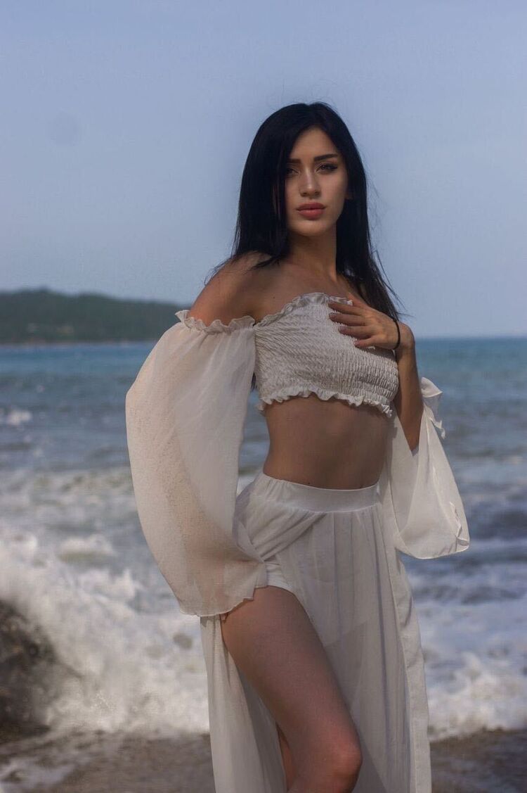  Phuket,   Viktoriya, 26 ,  