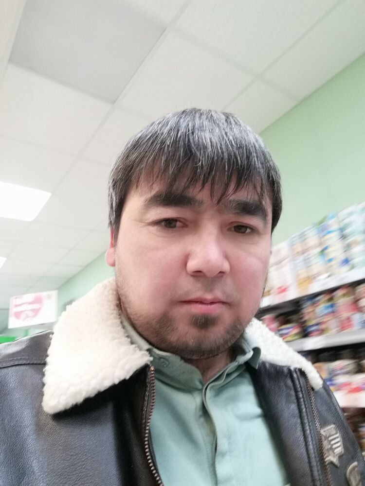  ,   Ali, 42 ,   ,   