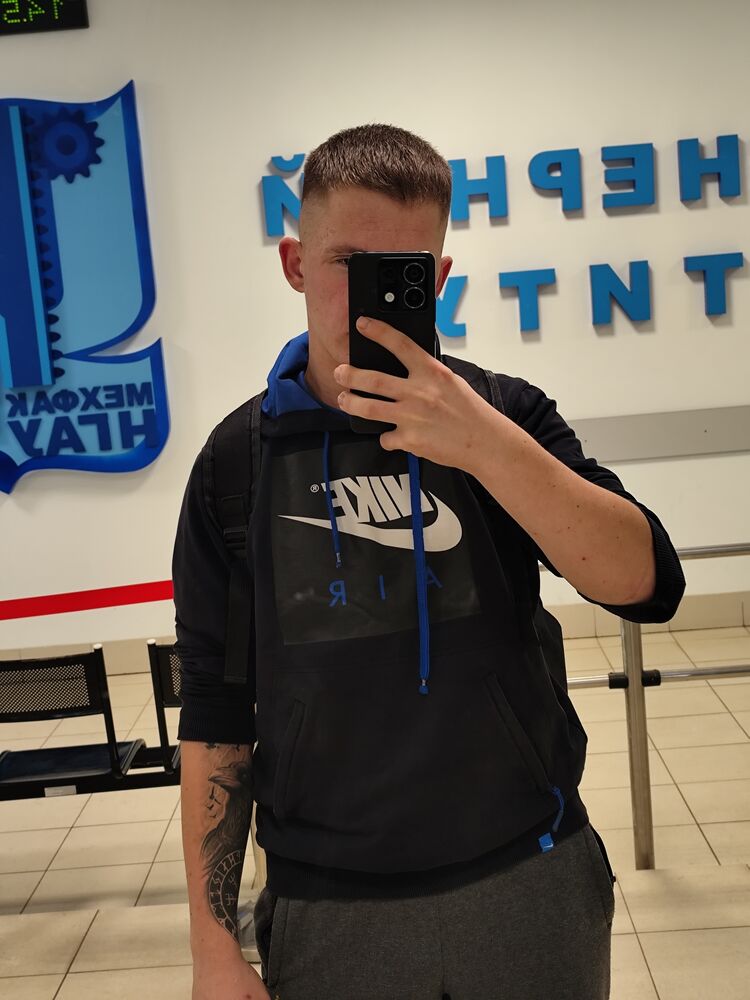  ,   Egor, 19 ,   ,   