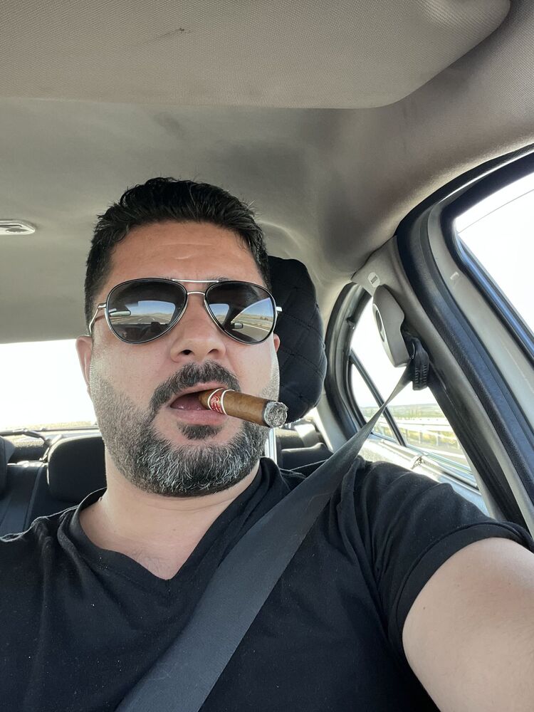  38039693  Kadir, 35 ,    