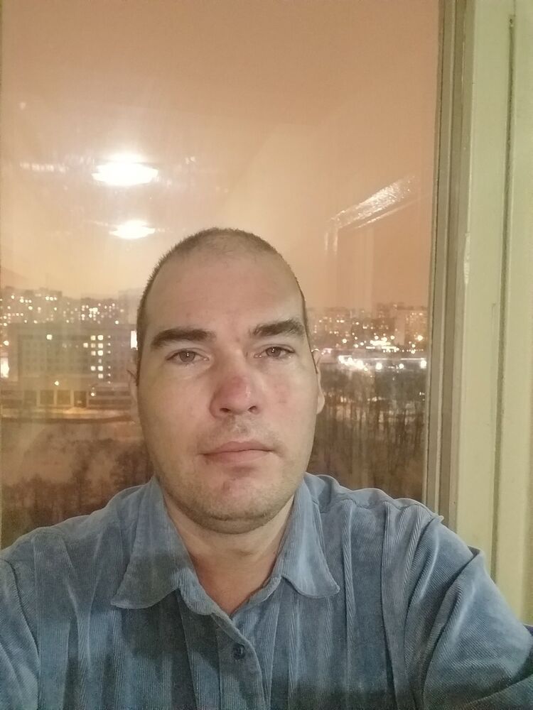 ,   Igor, 43 ,   