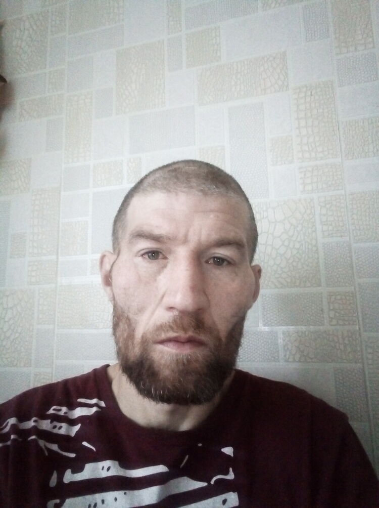  21834903  , 46 ,    