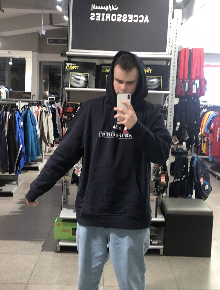  30672773  , 24 ,    