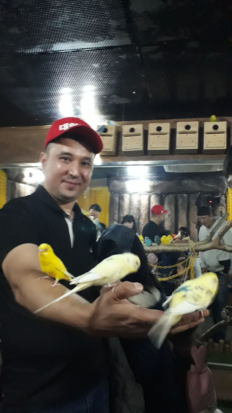  24037223  John, 40 ,    