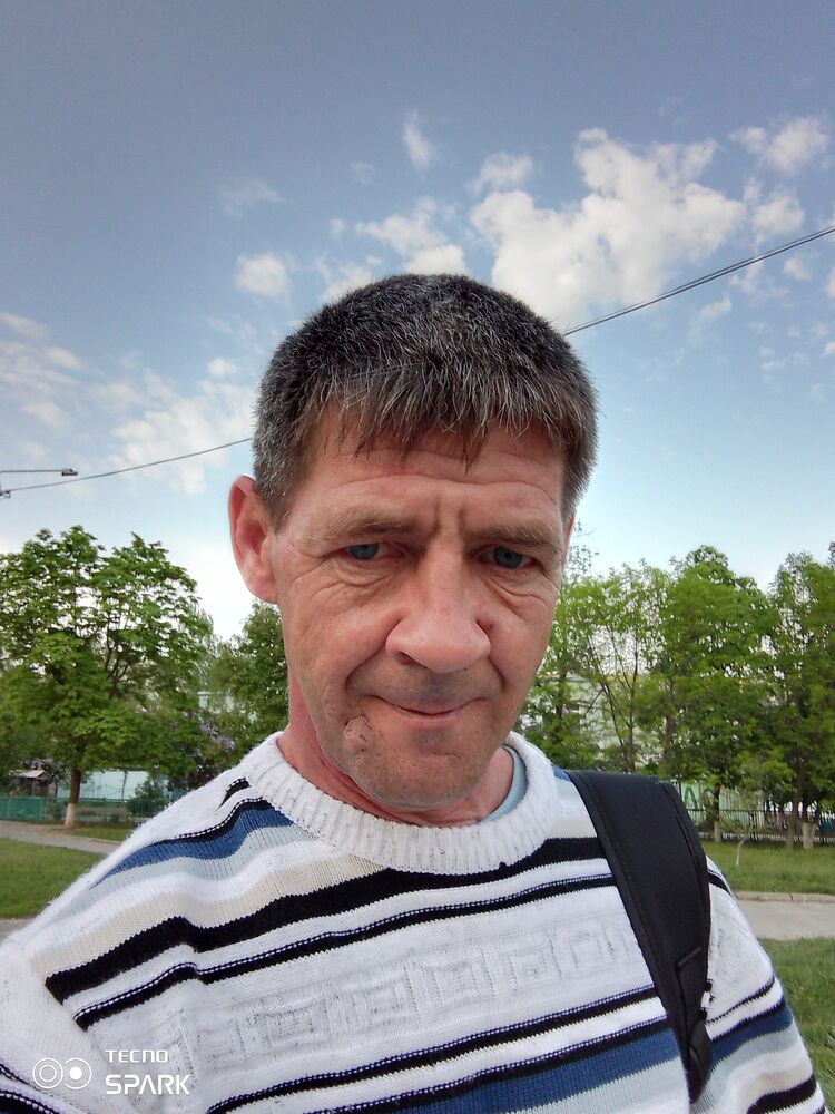  44508213  Alexander, 44 ,    