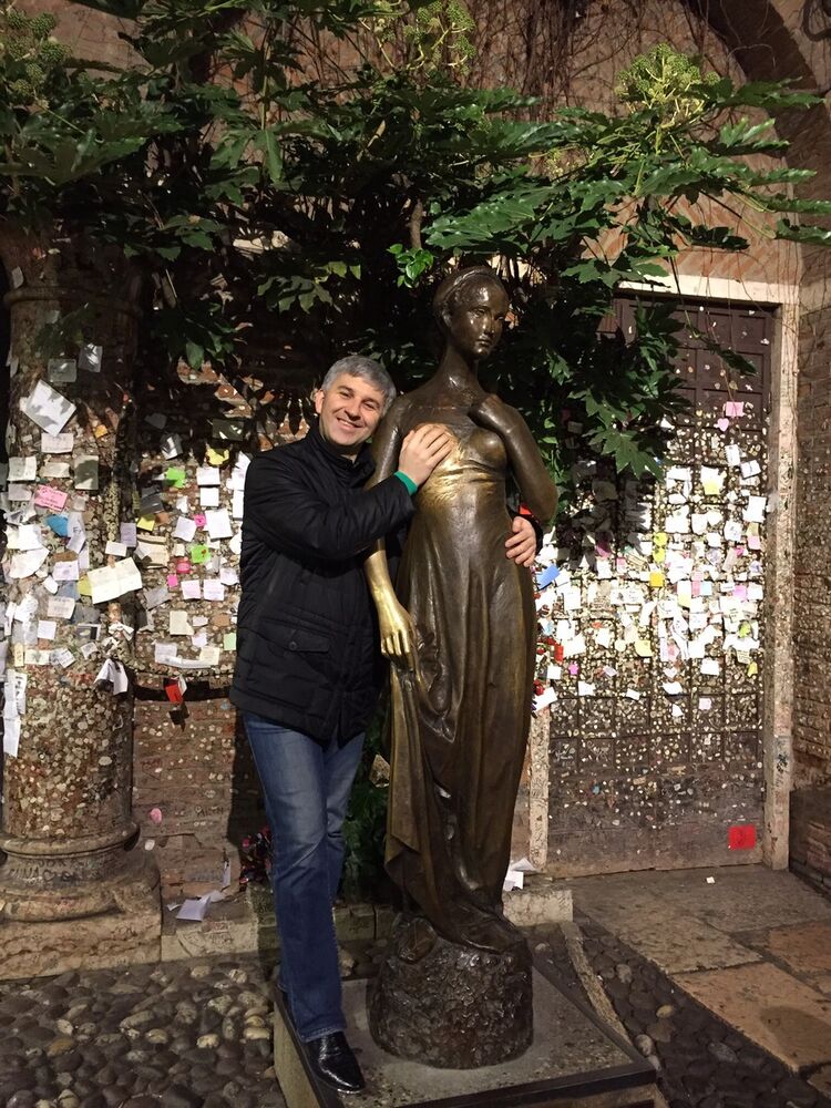  5438103  Konstantin, 47 ,    