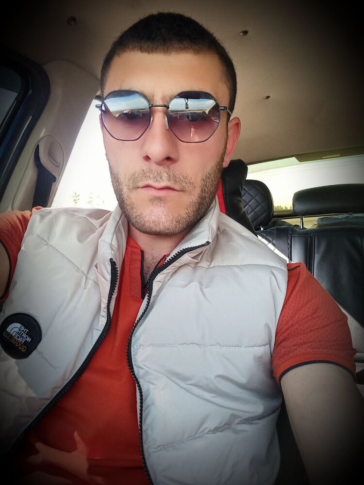  41606123  Ruben, 31 ,    