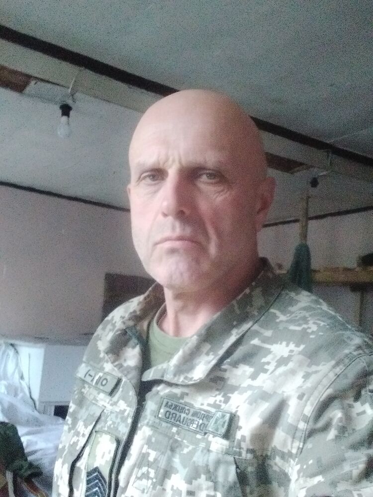  46636583  , 56 ,    