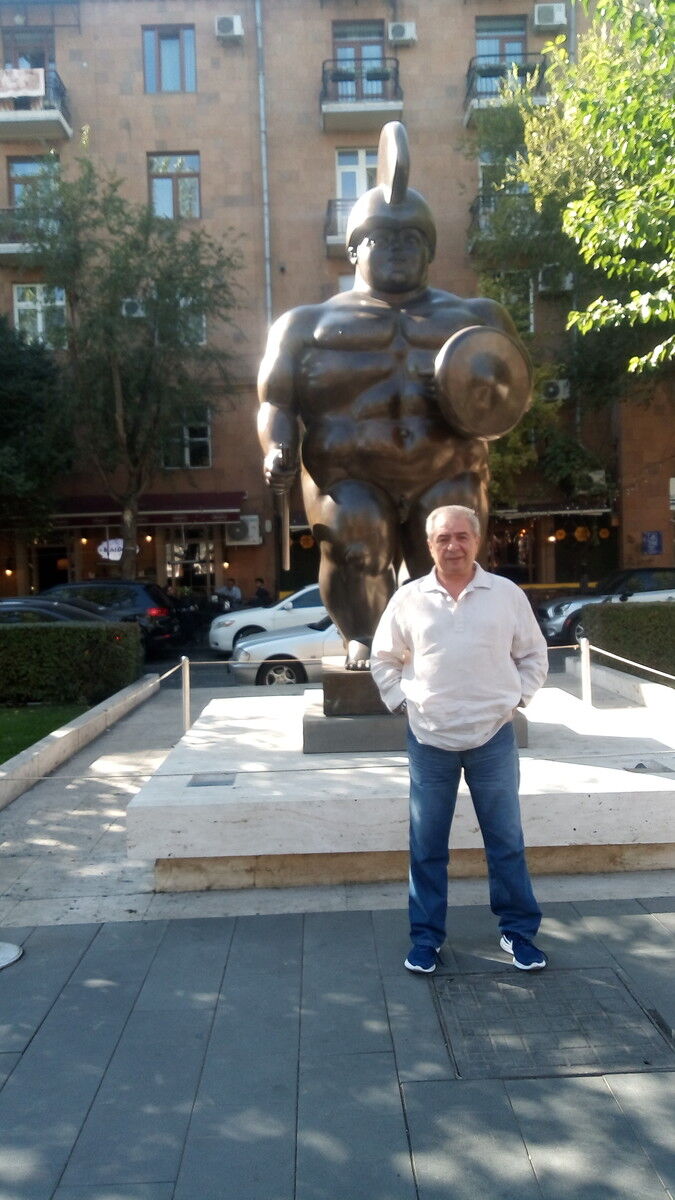  17938533  Andranik, 56 ,    