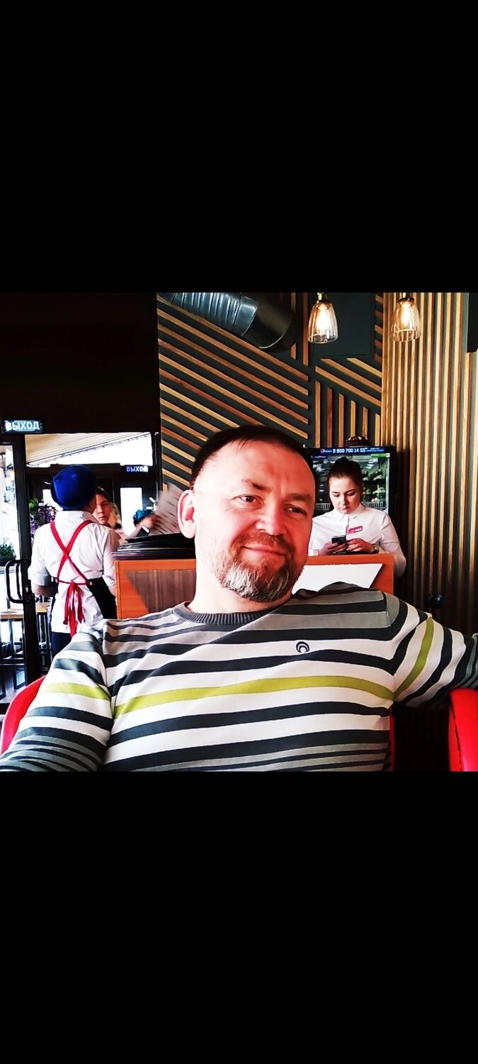  28031233  Alexander, 53 ,    