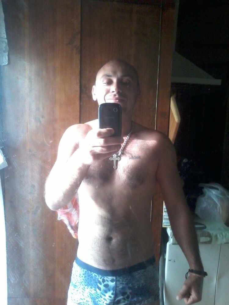  ,   Alekc, 44 ,   ,   , c , 