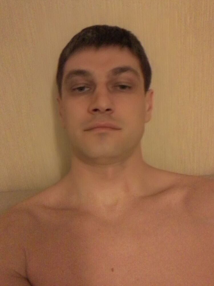  8710333  Vik, 42 ,    