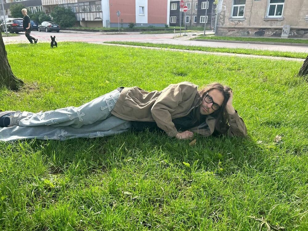  51368133  , 20 ,    -