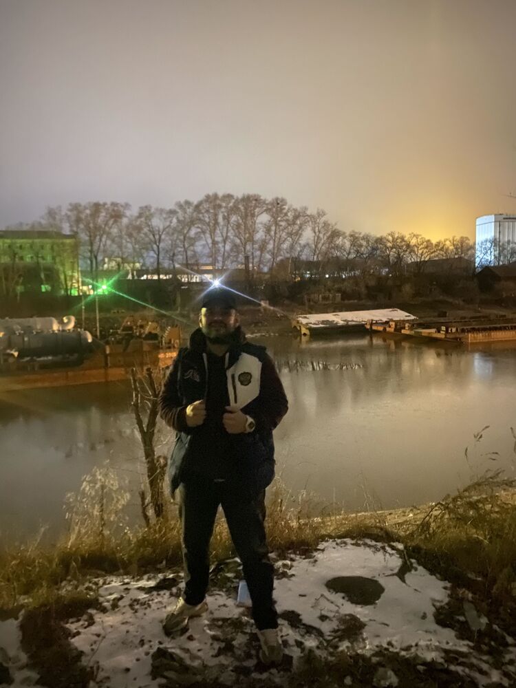  33218043  , 30 ,    